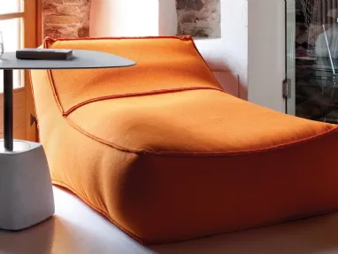 Tavolino da divano in acciaio con top in laminato e base in cemento Urban-LT di Domitalia