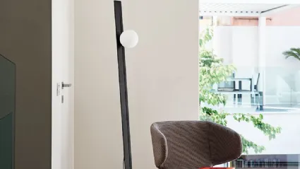 Lampada in acciaio verniciato nero Suspense Terra di Midj