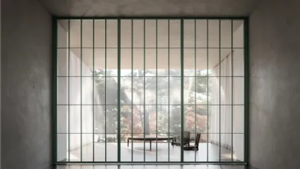 Porta per interni Japo Traslante in vetro e alluminio di ADL