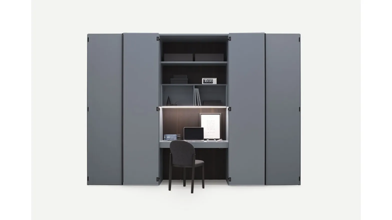 Armadio con ante battenti Amalfi di Pianca con vano home office interno