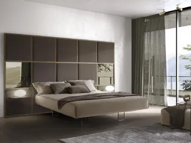 Letto Scacco Configurazione a 3 pannelli boiserie di Duomo Design