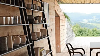 Libreria Suite 01 in legno con ripiani in metallo di Midj