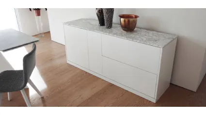 Madia Contour 185 01 in MDF laccato bianco opaco con top in ceramica di Domitalia