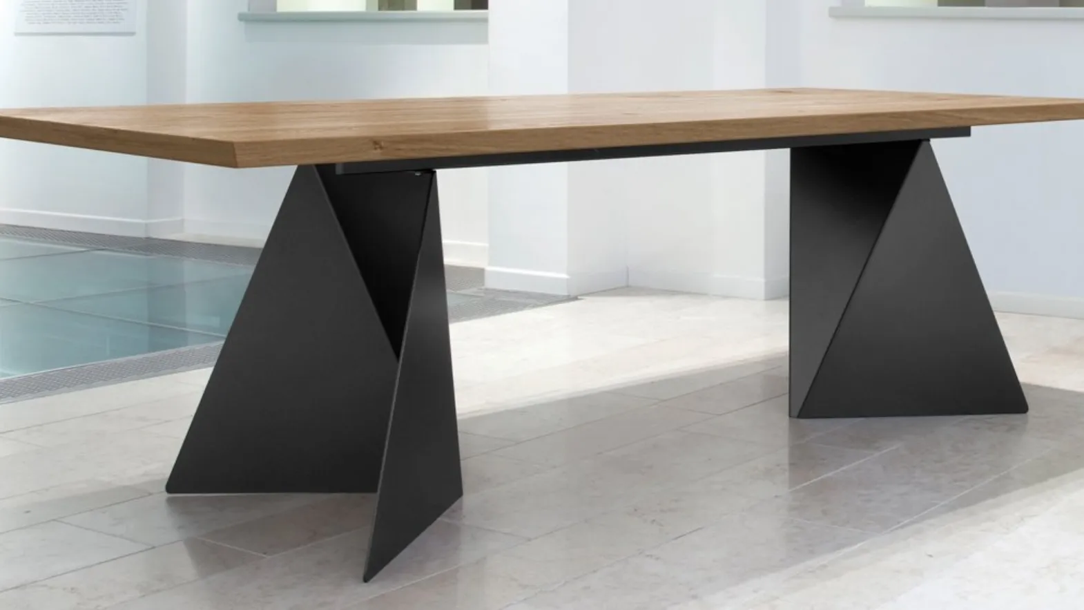 Tavolo in legno Euclide F di Domitalia