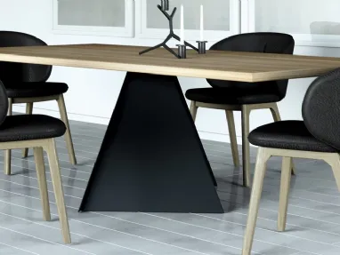 Tavolo con piano in legno e base in acciaio verniciato Monty F di Domitalia