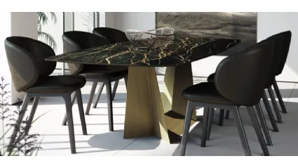 Tavolo a botte con top in ceramica e base in acciaio verniciato Trophy di Domitalia