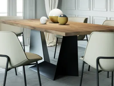 Tavolo con piano in legno e base in acciaio verniciato Trophy F di Domitalia