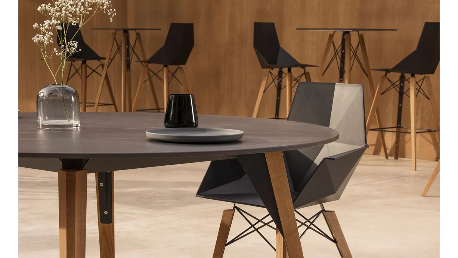 Sedia e tavolo da giardino Faz Wood di Vondom