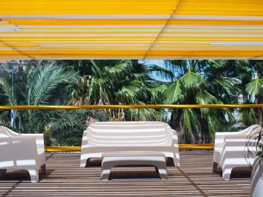 Arredo da esterno Solid di Vondom