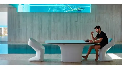 Tavolo e sedie Ufo di Vondom